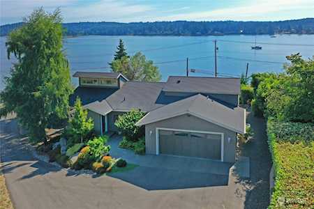 17630 Fjord Dr NE Poulsbo, WA 98370