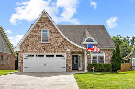 2207 Fairfax Dr Clarksville, TN 37043