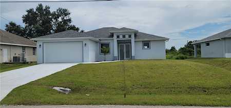 2909 SW 8th St Lehigh Acres, FL 33976