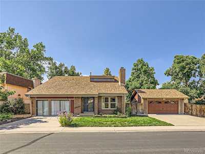 9281 W Jewell Pl Lakewood, CO 80227