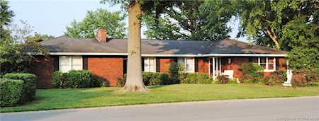 565 Fulton St Sellersburg, IN 47172