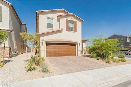 10558 Jade Walk St Las Vegas, NV 89178