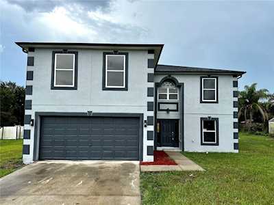 3463 Commerce Ave Deltona, FL 32738