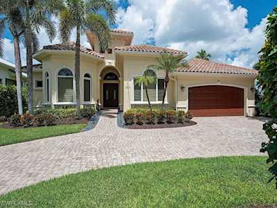 1820 Sandpiper St Naples, FL 34102