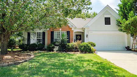 13622 Cardinals Nest Dr Charlotte, NC 28269