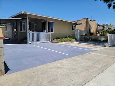 1029 W Myrtle St Santa Ana, CA 92703