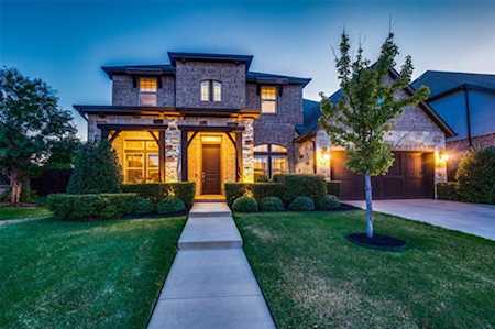 560 Hidden Meadow Drive Keller, TX 76248