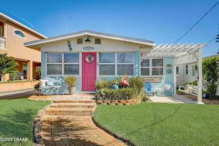 369 Williams Avenue Daytona Beach, FL 32118