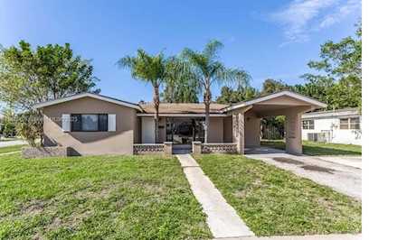 3401 NW 38th Ter Lauderdale Lakes, FL 33309