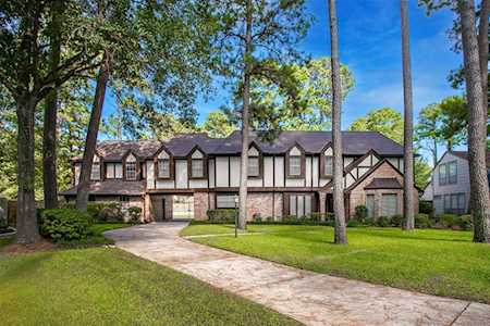 17223 Lazy Hill Ln Spring, TX 77379