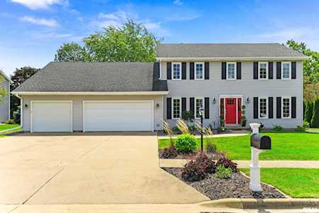4 Somerset Ct Washington, IL 61571