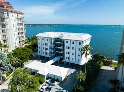 400 Golden Gate POINT #22 Sarasota, FL 34236