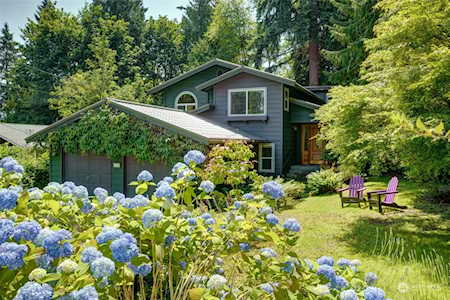 1105 Greenwood Blvd SW Issaquah, WA 98027