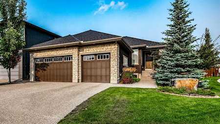 5 Walden Park SE Calgary, AB T2X 0Z1