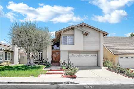 21532 Camino Papal Lake Forest, CA 92630