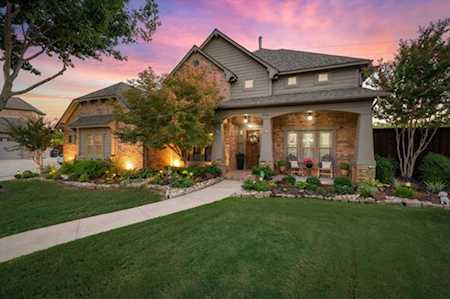8201 Rio Vista Court North Richland Hills, TX 76182
