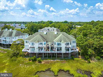 1 Starfish Ln Berlin, MD 21811