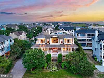 34 Collins Ave Dewey Beach, DE 19971