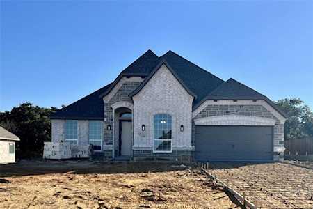 3201 Signal Hill Drive Burleson, TX 76028