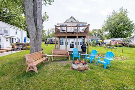 8980 Dexter Pinckney Rd Dexter Twp, MI 48169
