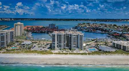 1660 Gulf Blvd #401 Clearwater, FL 33767