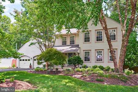 9607 Chapel Hill Dr Burke, VA 22015