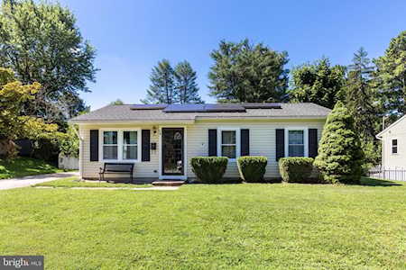 18 Greenview Ave Reisterstown, MD 21136