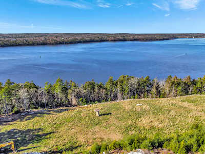 10 Rotunda Hill Rd Georgetown, ME 04548
