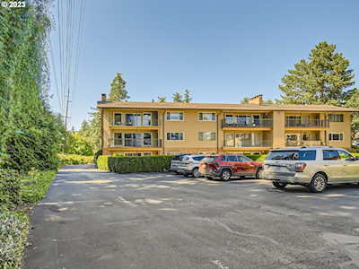 1400 SE Lava DR #7 Milwaukie, OR 97222