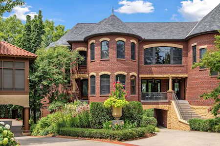 1650 Kenwood Parkway Minneapolis, MN 55405