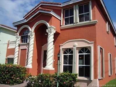 10801 NW 51st Ln Doral, FL 33178