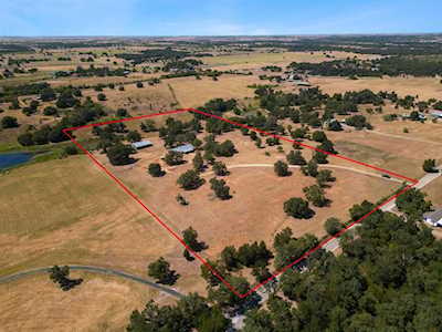 200 Blisard RD Elgin, TX 78621