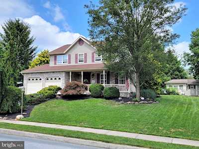 5956 Tyler Dr Harrisburg, PA 17112