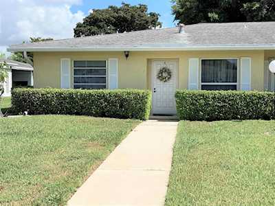2521 Juniper Drive #A Delray Beach, FL 33445