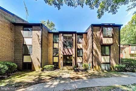 9743 Kings Crown Ct #001 Fairfax, VA 22031