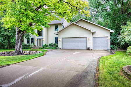 2131 Hidden Creek Rd Neenah, Village of Fox Crossing, WI 54956-8916