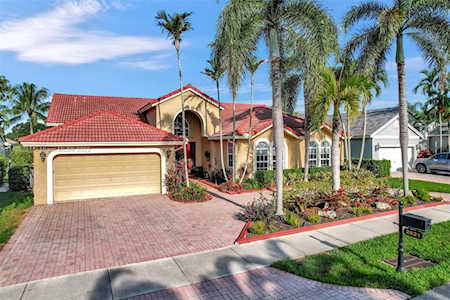 2621 W Abiaca Cir Davie, FL 33328