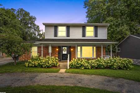 373 Red Oak Ln Rochester Hills, MI 48307