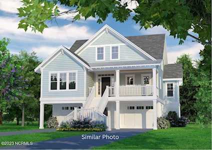 125 Spicer Lake Dr Holly Ridge, NC 28445