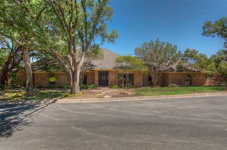5 Thornhill Road Benbrook, TX 76132