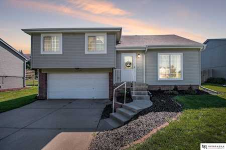 1009 Mesa Circle Papillion, NE 68046