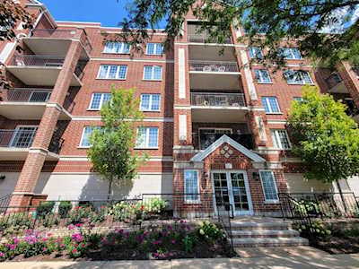 124 W Colfax St #208 Palatine, IL 60067