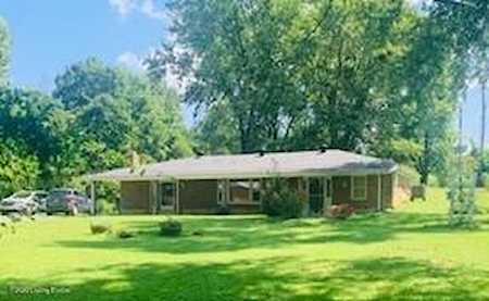 215 Paddock Rd Shepherdsville, KY 40165