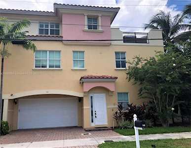 701 SW 9th St Fort Lauderdale, FL 33315
