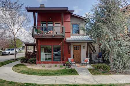 1150 E Lone Shore Dr Eagle, ID 83616