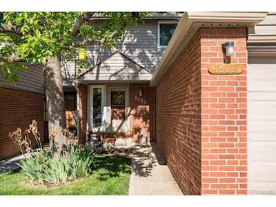 1852 Centaur Cir Lafayette, CO 80026