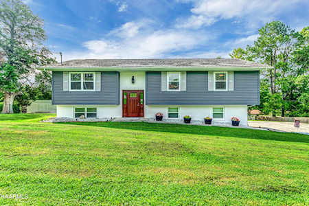 2761 Cedar Circle Lenoir City, TN 37772