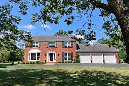 1672 Telegraph Rd Lake Forest, IL 60045
