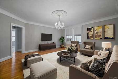 26 Pondfield Rd W #4F Bronxville, NY 10708