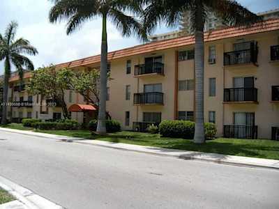251 172nd St 209 Sunny Isles Beach, FL 33160